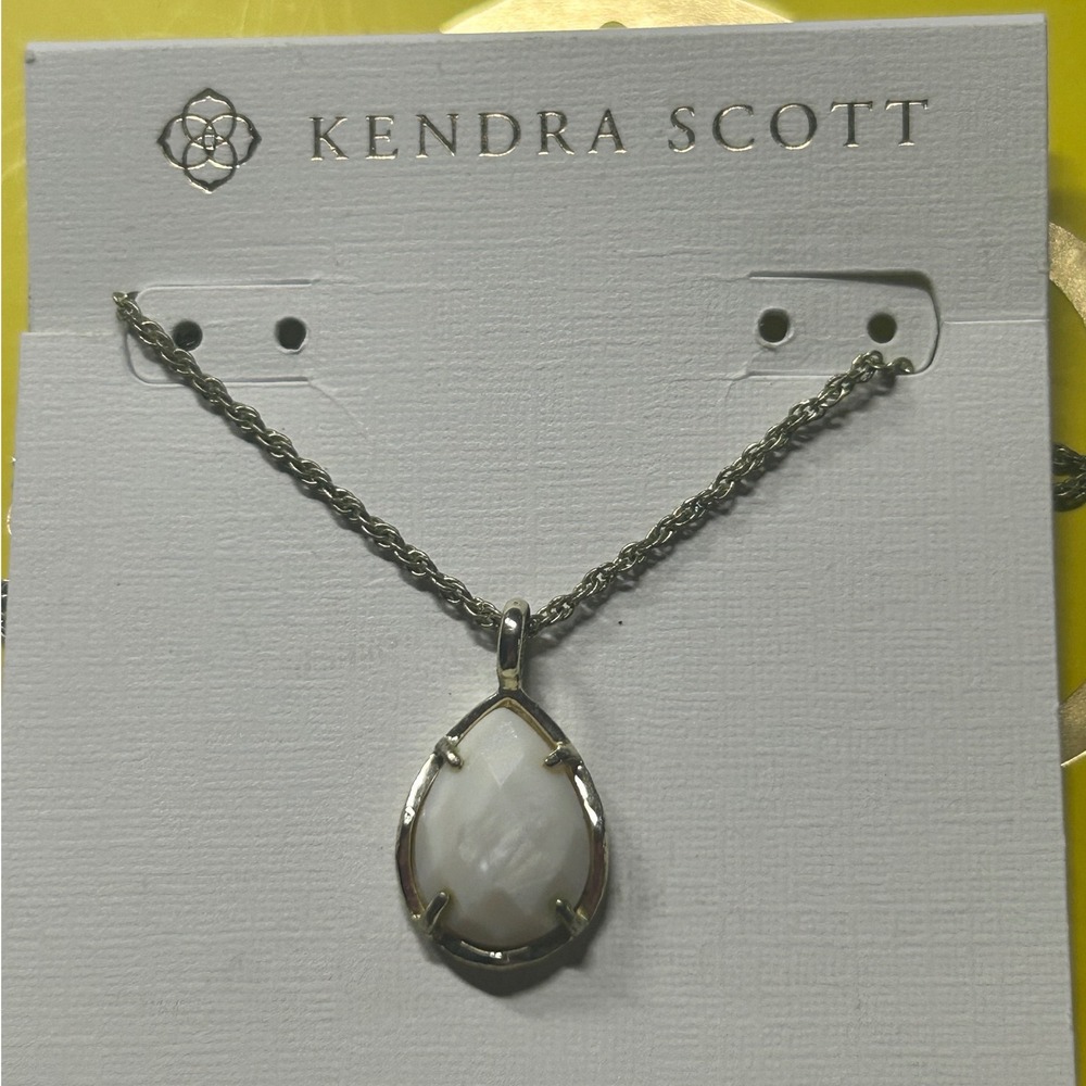 Kendra Scott Elisa Pendant Necklace Women OS White Silver Iridescent Teardrop